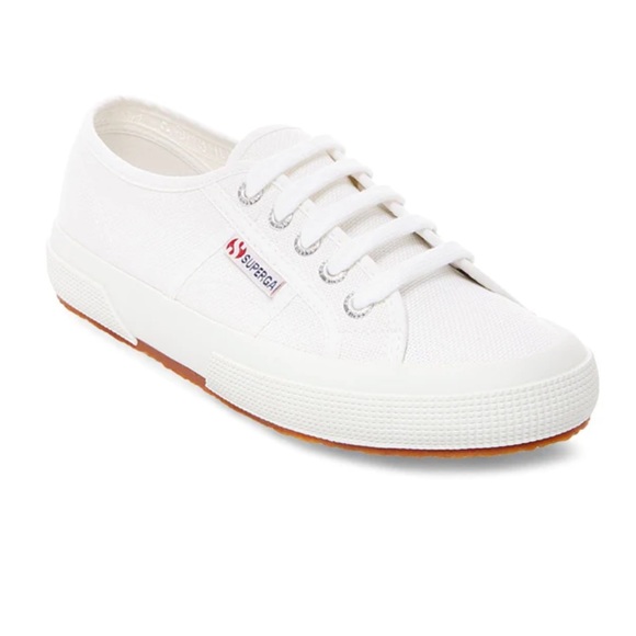 white superga 2750 cotu classic